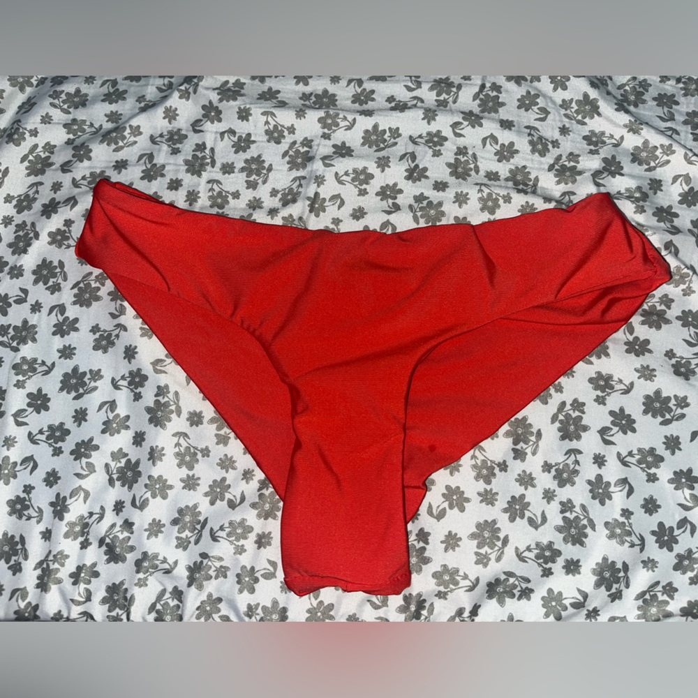 Size XS Volcom bikini bottoms